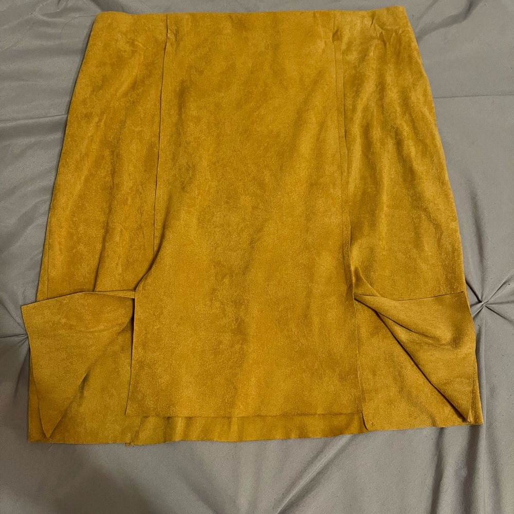 Lulu’s Faux Suede Mini Skirt